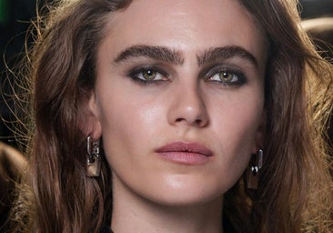 Productos que contienen vitamina C que aportan a la piel un brillo visible